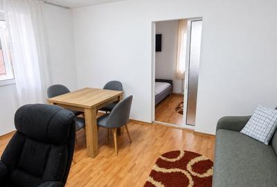 Apartament cu 2 camere semidecomandat, mobilat în Exterior Est