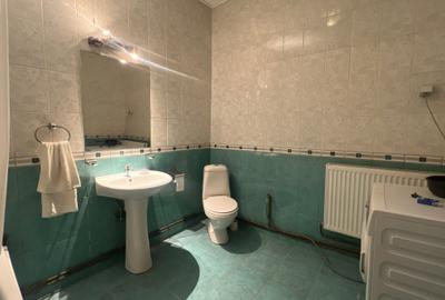 Apartament cu 3 camere semidecomandat în Parcul Carol - 12