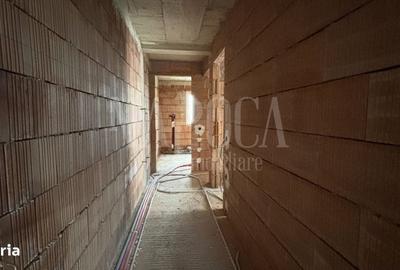 Casă cu 4 camere în Tăuți