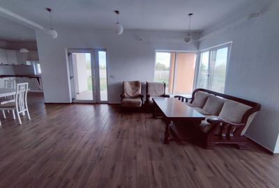Casă individuală cu 6 camere cu Teren 640 Mp în Săcălaz - 1