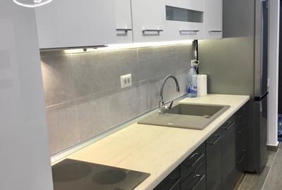 Apartament cu 2 camere decomandat în Central - 1