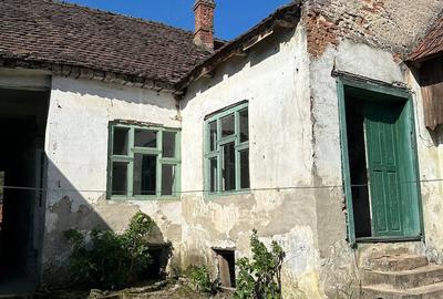 Casă cu 5 camere cu Teren 608 Mp în Gârbovăț