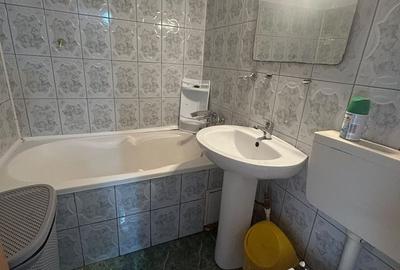 Apartament cu 2 camere decomandat în Mircea cel Bătrân