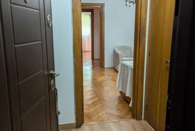 Apartament cu 2 camere decomandat în Podul de Piatră - 12