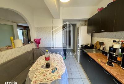Apartament cu 3 camere decomandat în Micro 16 - 1