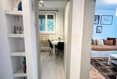 Apartament cu 2 camere decomandat în Punctele Cardinale