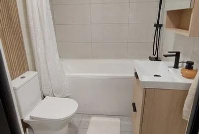 Apartament cu 2 camere semidecomandat, mobilat în P-ța Victoriei - 8