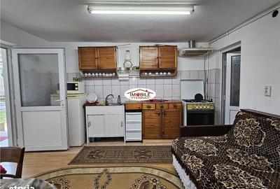 Casă cu 4 camere decomandat în Ilimbav