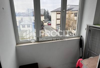 Garsonieră în Nicolina