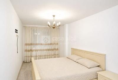 Casă cu 4 camere în Breazu
