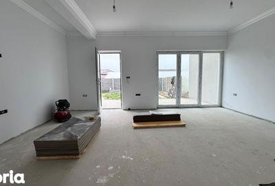 Casă cu 5 camere cu Teren 500 Mp în Șag - 4