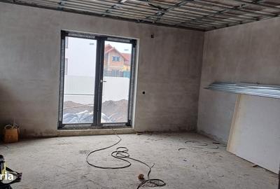Casă cu 4 camere în Central - 8