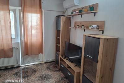 Garsonieră decomandată în Central - 7
