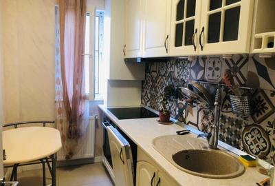 Apartament cu 2 camere semidecomandat în Dâmbul Rotund