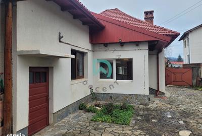 Casă cu 3 camere cu Teren 2544 Mp în Bunloc