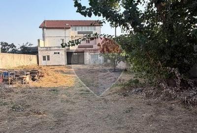 Casă individuală cu 10 camere cu Teren 1109 Mp în Bariera Vâlcii
