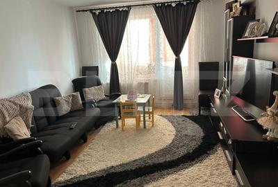 Apartament cu 3 camere decomandat, mobilat în Reghin