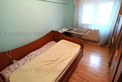Apartament cu 3 camere decomandat în Buzaului - 3