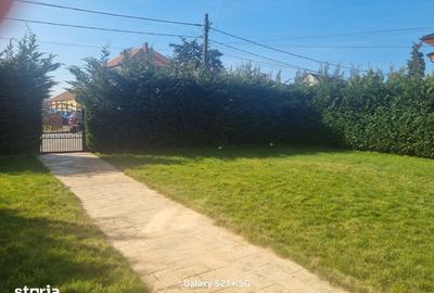 Casă cu 4 camere cu Teren 780 Mp în Nojorid