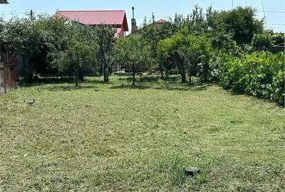 Casă cu 4 camere cu Teren 800 Mp în Central