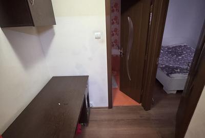 Apartament cu 2 camere decomandat în Micro 16