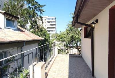 Spațiu comercial, de 125 mp, în Banu Manta
