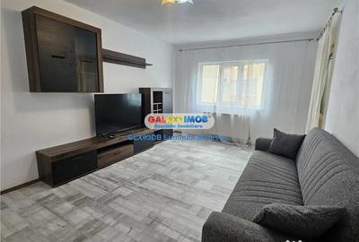 Apartament cu 3 camere decomandat în Micro 12