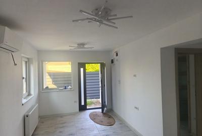 Casă cu 3 camere în Lumina