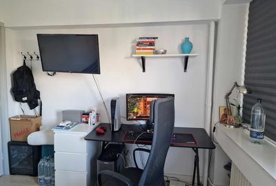 Apartament cu 3 camere semidecomandat în 1 Mai - 1