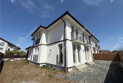 Casă cu 5 camere în Vasile Aaron - 2