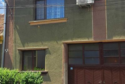 Casă cu 4 camere în Central - 3