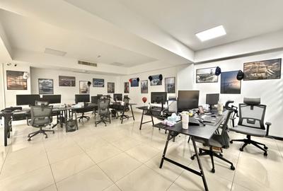 Spațiu comercial, de 200 mp, în Central - 6