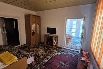 Casă cu 4 camere în Platonești - 3