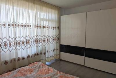 Apartament cu 2 camere semidecomandat în Borhanci