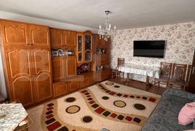 Apartament cu 2 camere decomandat în Obcini