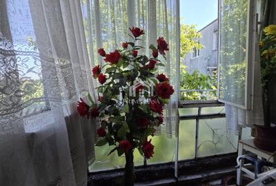 Apartament cu 3 camere în Micro 14 - 10