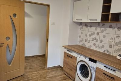 Apartament cu 2 camere decomandat în Girocului - 9
