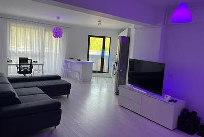 Apartament cu 2 camere decomandat în Zorilor