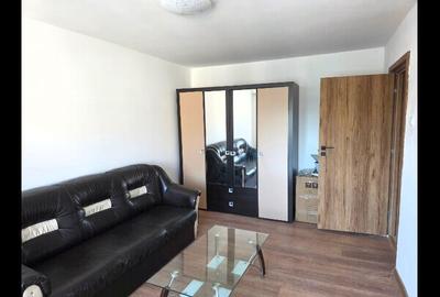 Apartament cu 3 camere decomandat în Ultracentral