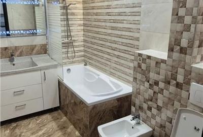 Apartament cu 3 camere în Central - 13