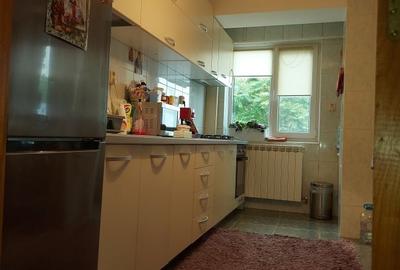 Apartament cu 4 camere decomandat în Central - 2