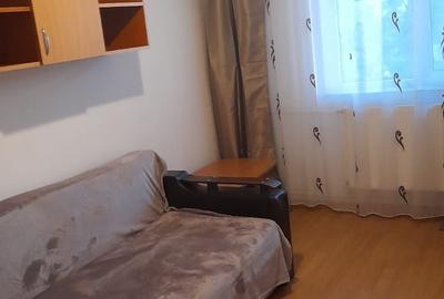 Garsonieră semidecomandată în Runcu