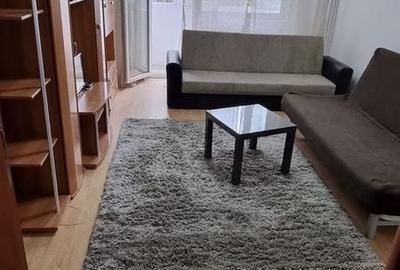 Apartament cu 2 camere decomandat în Tei