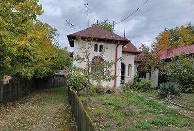 Teren de 5681 mp, în Ocnița
