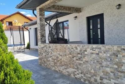 Casă cu 4 camere cu Teren 150 Mp în Palas - 2
