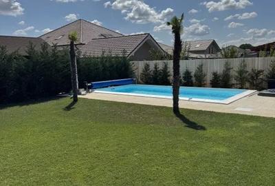 Casă cu 4 camere în Sânandrei