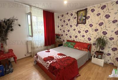 Casă individuală cu 3 camere cu Canalizare în Central - 2