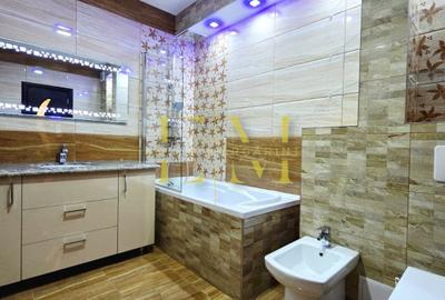 Apartament cu 3 camere decomandat în Tractorul - 8