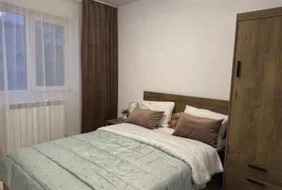 Apartament cu 4 camere semidecomandat în C5