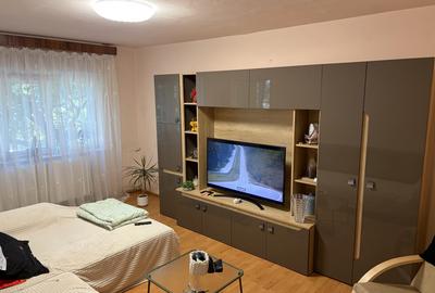 Apartament cu 2 camere decomandat în Inel II